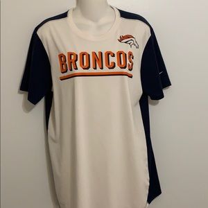 NFL Broncos Shirt size Medium Ladies Tee